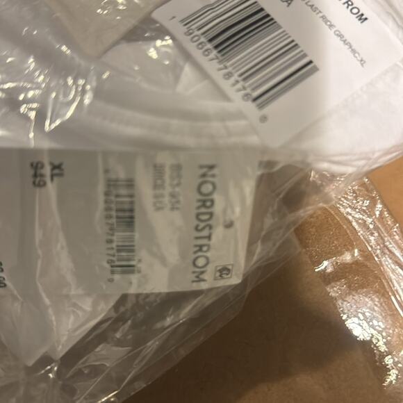 Show Me Your Mumu Travis Cotton Graphic T Shirt XL - Picture 6 of 7